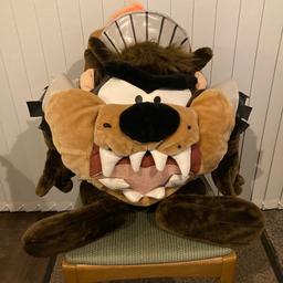 Tazmanian Devil (Taz) from Road Runner
Collectible
Large soft toy
