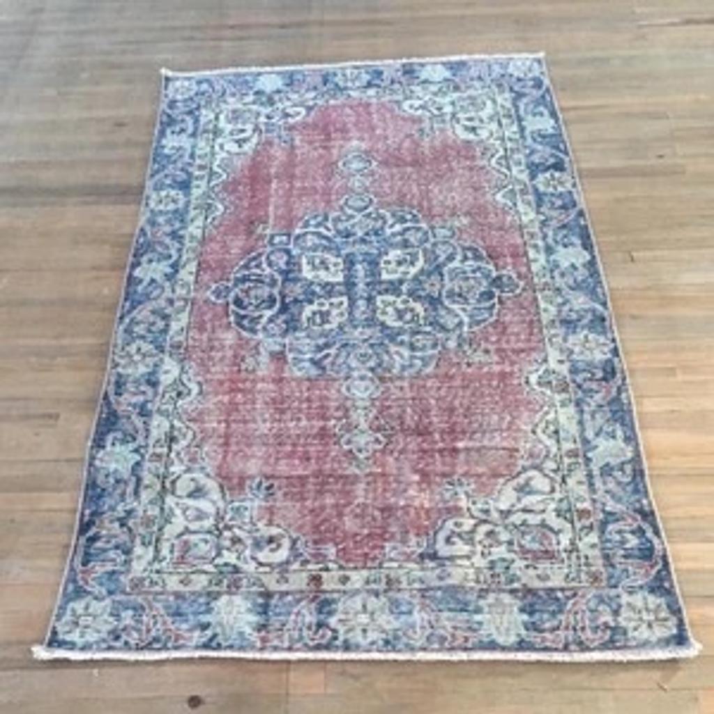 Bought from Istanbul for £150. Lovely vintage rug