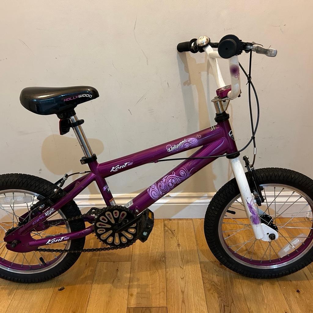 Kent 16 Hollywood kids BMX 10’’ frame purple
Single Speed, V-Brakes, 16" Wheels, Height Adjustable Seat, Urban Tyres, Bell, Reflectors.
