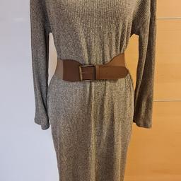 Zara Damen Pulloverkleid Gr 38-40 Neu Beige 
Ohne Gürtel 
Versandkosten sind 2,25 Euro als Warensendung Büwa. 
Bitte nur Paypal Familie oder Überweisung!