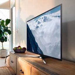 Amazing tv 40 inch smart 4k 
YouTube Netflix Facebook etc 
It is Wi-Fi build in perfect sound and picture 
Comes with remote power cable and wall mounted, No stands