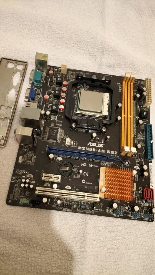 Buy & Sell East London Upton Park - East London - Photos for ASUS M2N68 AMD motherboard + AMD CPU