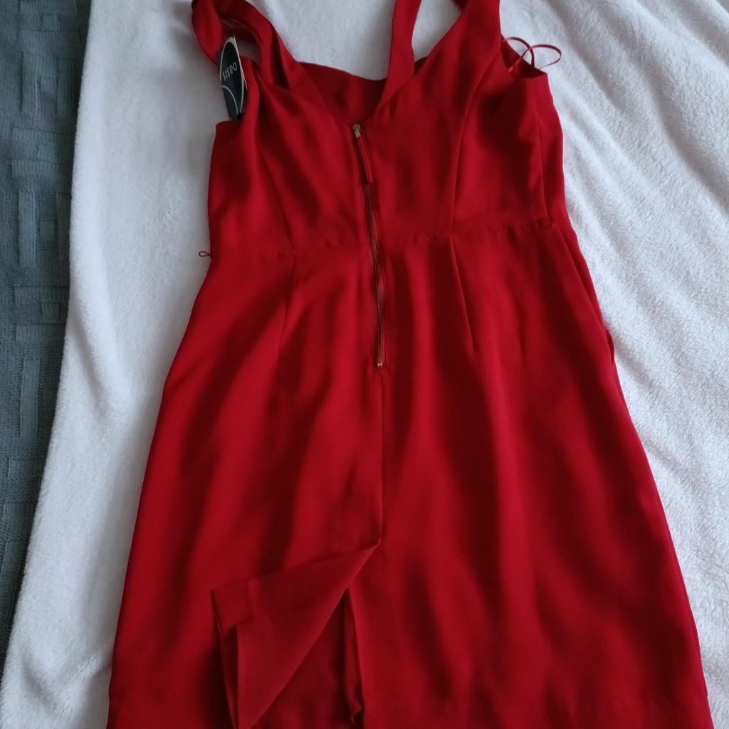 red oasis dress size 12. has tag on. original price was £60 I paid half price. split came too short, I'm 5'8 in height. it didn't come with belt but has the hoops see last pic. collect from Tipton dy4.