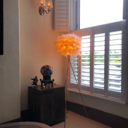 Gorgeous peach feathered floor lamp on rose gold tripod base. Cash on collection no delivery or courier sorry