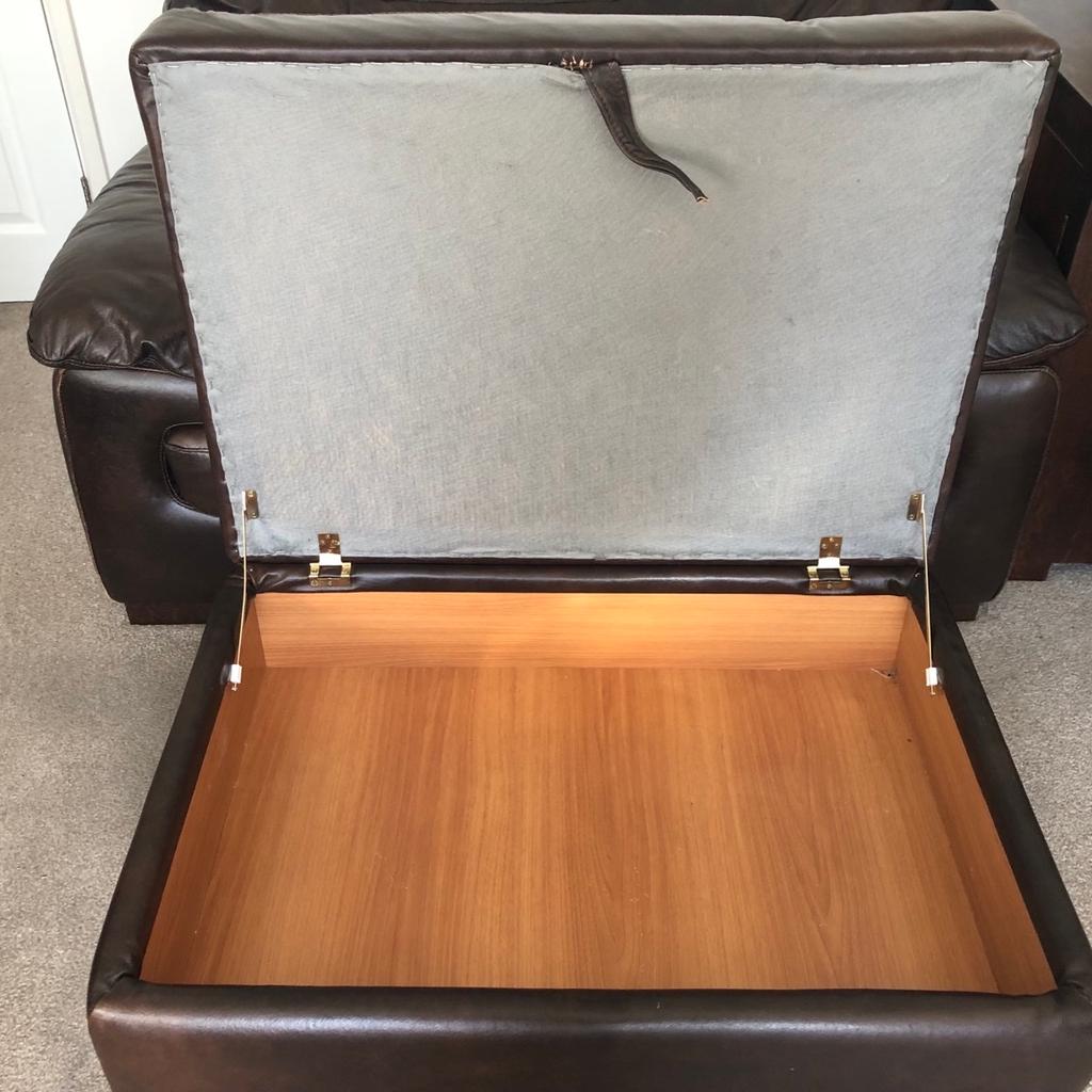 Used but still in really good condition, brown leather cuddle chair and footstool from DFS.The foot stall has plenty of storage space to keep your living room tidy. The handle is broken but could easily be fixed and is still usable as it is. Couple of marks on both but nothing major. Extremely comfy but HEAVY, will require 2 people to move. Chair height 52 1/2 inches / 134 cm, depth 41 inches / 104 cm, height 28 inches/ 72 cm ( back cushion is a couple of cm taller )
Stool height 16 inches / 42cm, depth 25 inches / 64cm, length 35 inches / 89 cm.
Can be sold separately