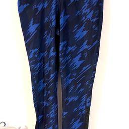 Hi and welcome to this beautiful looking style Nike Dri-Fit Full Length Running Yoga Leggings Size XS in perfect condition thanks