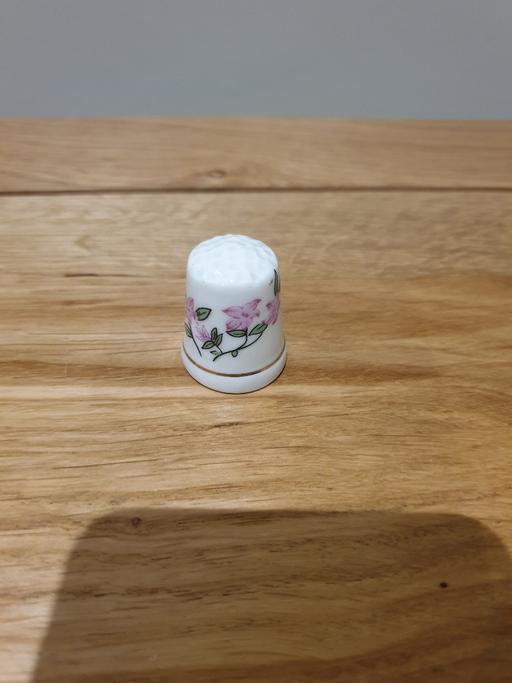 Buy & Sell Falkirk Stenhousemuir - Falkirk - Photos for Thimble With Pink Flower Design