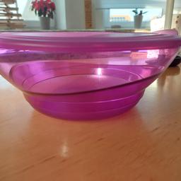 Tupperware Eleganza Schüssel in lila. 3,2 Liter