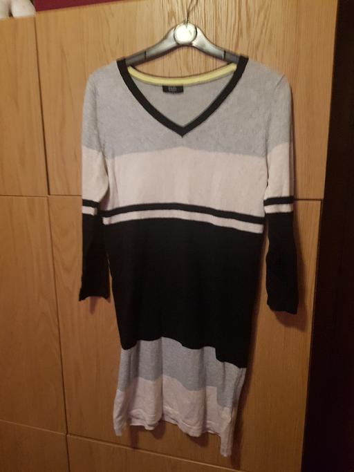 Buy & Sell Nottinghamshire Ashfield - Photos for Ladies Top Size 18 but more like a 10