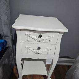I'm great condition, 2 drawers,can deliver locally