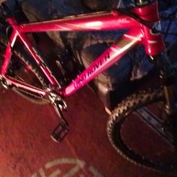 BrandNew Landrover.khartoum mountain bike 7005 alloy front/rear Hydraulic disc brakes metallic red 24gears Never been on road THIS BIKE IS OVER 20 YEARS OLD BEEN KEPT IN GARAGE IN HOUSE A REMARKABLE RARE LANDROVER KHARTOUM BIKE