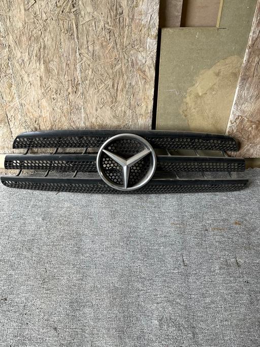 Vehicles Essex Thurrock - Essex - Photos for Mercedes ML Grill