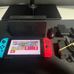 Nintendo Switch V1 with 65 games preloaded 

The switch is in great condition.


Comes with:
Modded Nintendo Switch
512 GB sd card


With Docking station,power cable and HDMI cable and Joycon grip.


Any question please inbox me.

Collection only