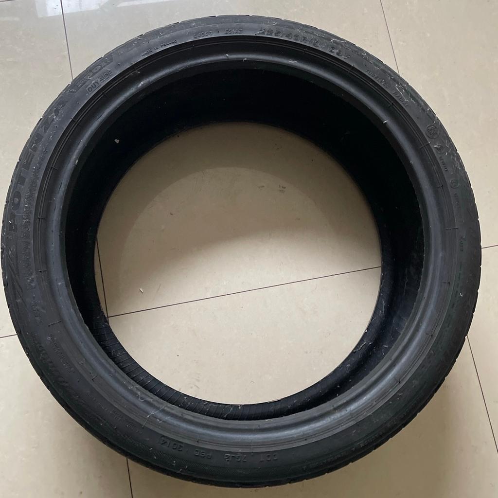 Rimless tyre in good condition