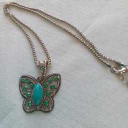 Schönes Halsketterl mit Schetterling ,das Richtige zum Frühling für Jugendliche und Kinder und Allen die Schmetterlinge lieben !