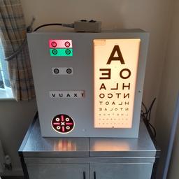 RARE OPTICIANS EYE TEST LIGHT BOX

Manufacturer: MerryJukes Electrical

Wall Mounted or Shelf Mounted

Pre Digital, Large.

Power: 240V 50Hz

This light box is a very rare item especially for sale on the open market which is in excellent condition & perfect working order. A great display piece for your house, mancave etc or just a great addition to your collection.