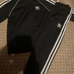 Great condition unisex tracksuit.