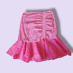 Zara Basic Pink and white stripe beautiful ruffle mini rushed skirt.
#zarabacicpinkskirt#zaraskirt
#zararushedskirt#zarastripeskirt
#zarapinkstripesskirr