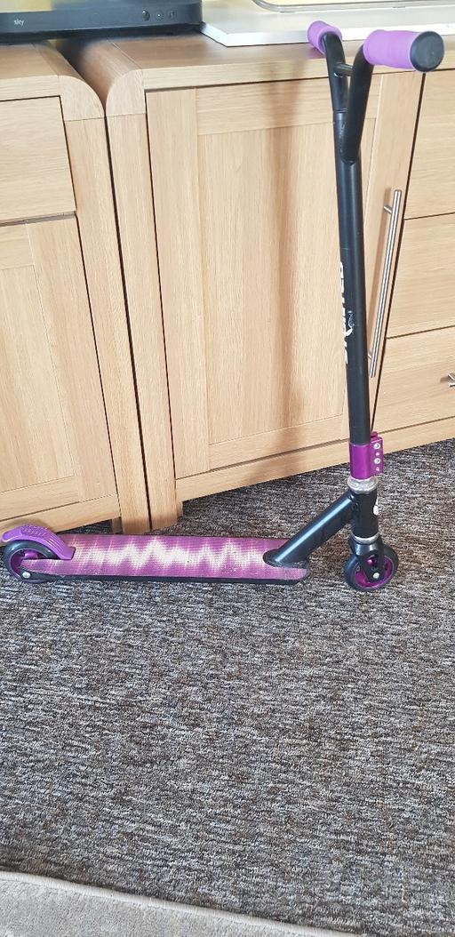 Buy & Sell East London Loxford - East London - Photos for STUNT METALLIC PUPLE SCOOTER