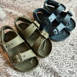 Khaki primark sandals size 4

Blue Next sandals size 4

Both in excellent condition

Will deliver free locally

On other sites