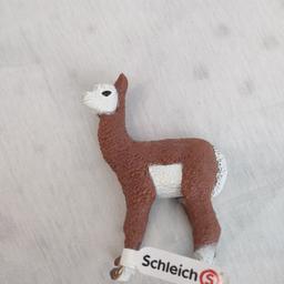 zu verkaufen steht das Alpaka von Schleich habe es geschenkt bekommen seid dem steht es nur rum.