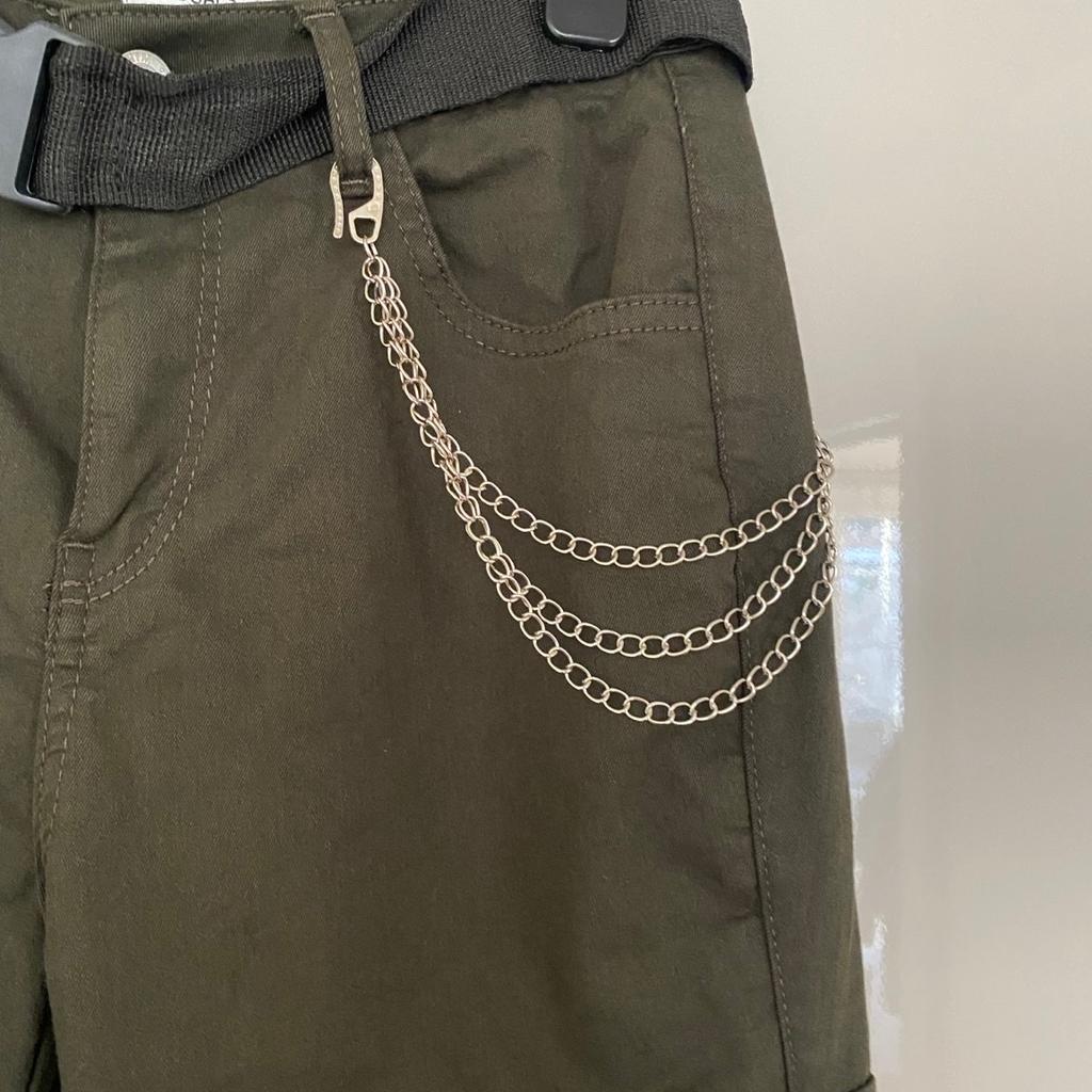 Size 10
Khaki green colour also have a black pair brand new (see other listings)
Only worn once so in excellent condition
Can post at buyers cost
£10
I have lots more for sale please take a look at my other listings