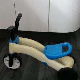 Child's balance bike,chillafish good condition white blue black, although faded from sun damage was kept in conservatory.Served it's purpose 2 in 1 bike and push along scooter. Easy removable seat.(Collection only)