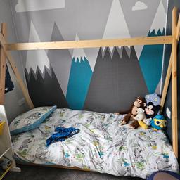 Not a single mark on the woodwork and not a single stain on the mattress, selling due to moving house.

bedding and teddies not included

collection from Kendal.