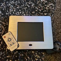 Digital photo frame never been used collect s13 Handsworth