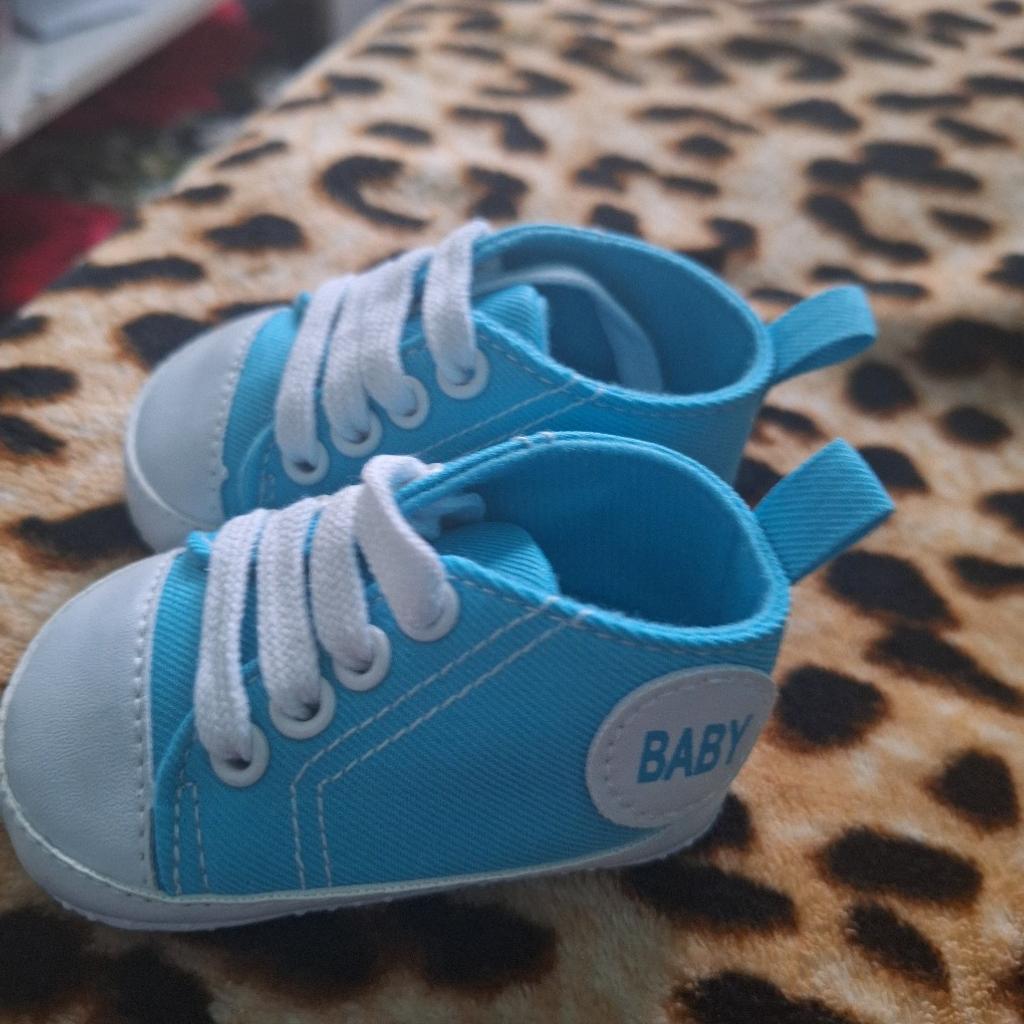 Verkaufe Baby Schuhe größe 18,5