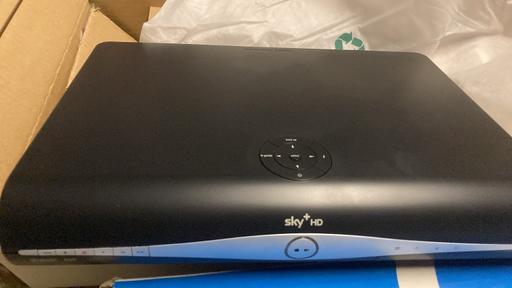 Buy & Sell Wokingham Winnersh - Crawley - Photos for Sky hd box