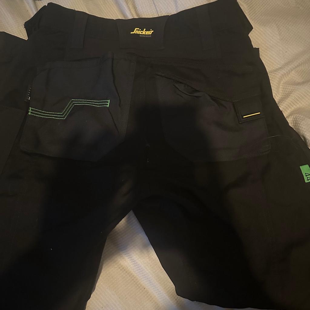Men’s Snickers WorkPants
Bought for £120 but selling for £90 due to throwing packaging away and can’t send back selling due to wrong size and don’t fit grab yourself a bargain