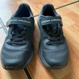 Boys under armour hot sale velcro shoes