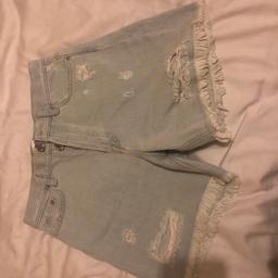 Miss Selfridge light denim shorts been worn once 
Excellent condition 
**COLLECTION ONLY **