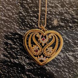 Schöner Herz Anhänger für Halsketten von Thomas Sabo in rosevergoldet.

Versand würde extra dazukommen
Privatverkauf, daher keine Garantie, keine Gewährleistung und keine Rücknahme.