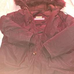 warm winter jacket  

size; XL

thick and warm

first come first serve