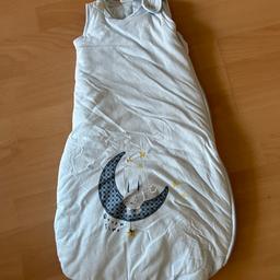 Biete hier ein Schlafsack an 70 cm von Poco Piano. Geeignet für Babys zwischen 3-6 Monate. Ideal für den Winter da er 3.0 TOG hat. 
Preis 15,00€