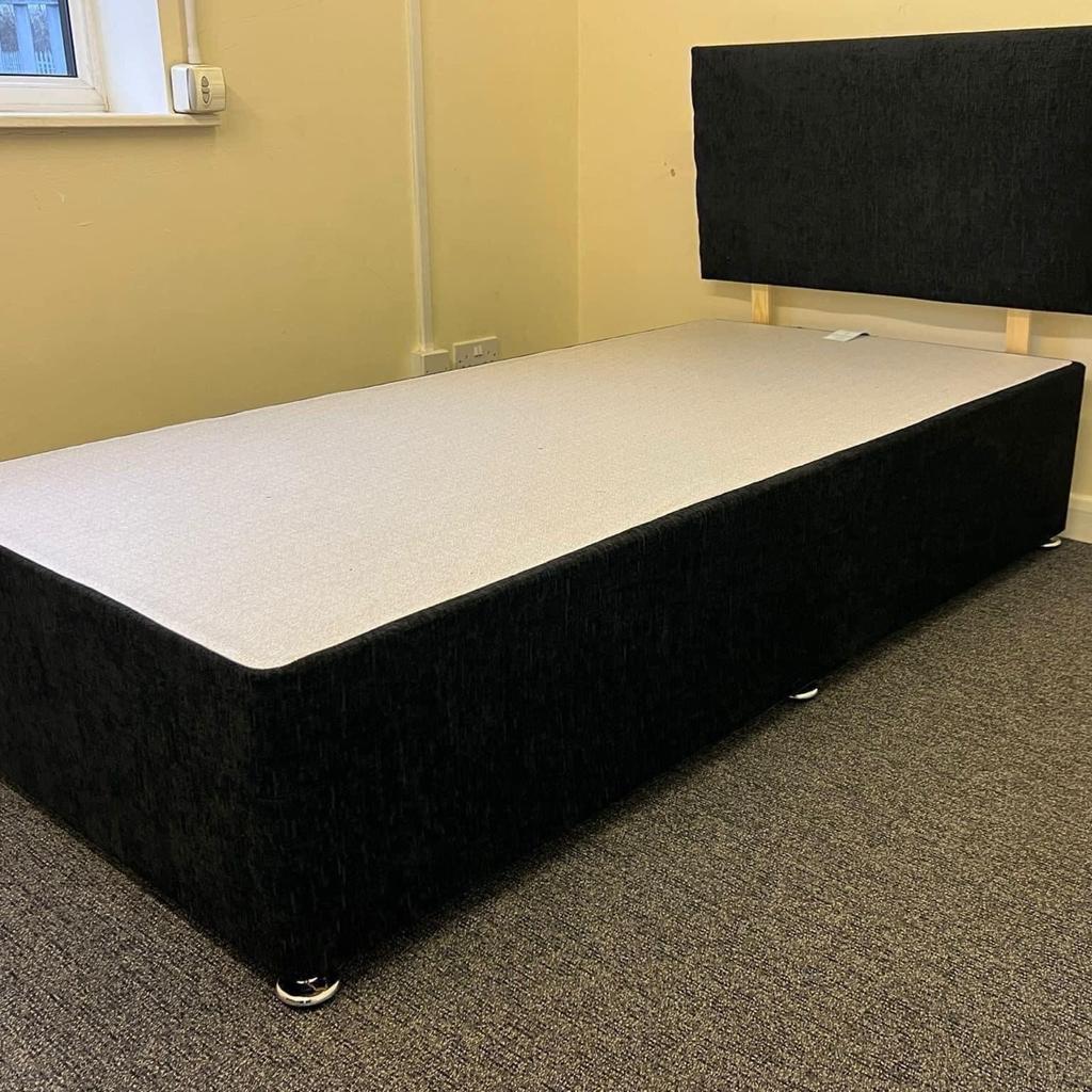 Single black chenille divan with headboard in S62 Parkgate für 100,00