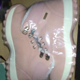 Pink trecking waterproof boots. synthetic material. size 38 (5uk) New.