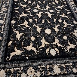 eine Iranische Teppich
hoch Qualität
nur ein monat benuzt
9 meter