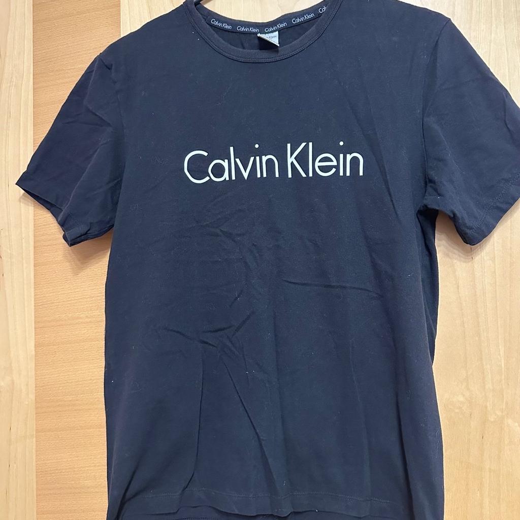 TShirt von Calvin Klein
Dunkelblau, Größe S
Wurde kaum getragen