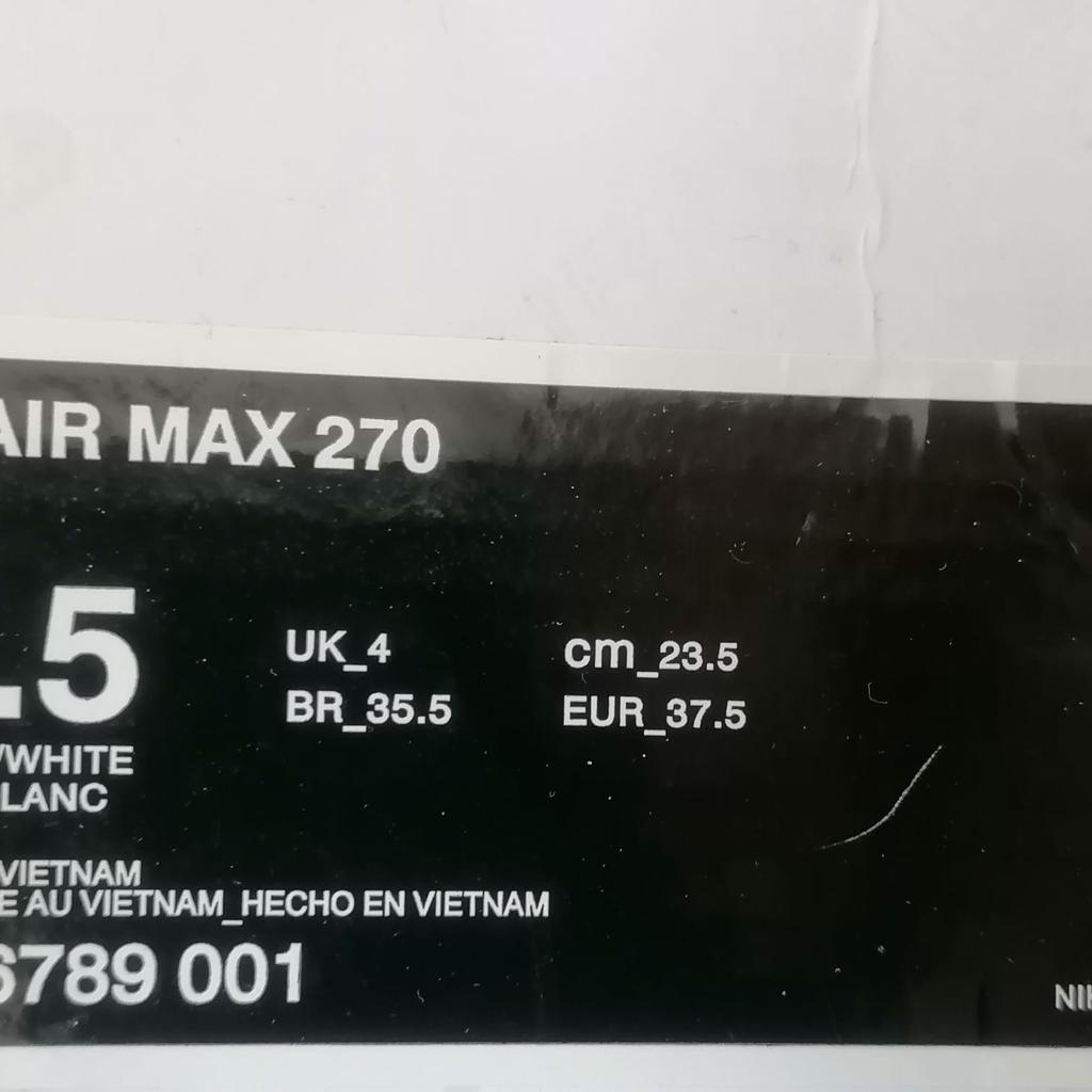 Nike Air Max 270 Schuhe Neu mit original Verpackung gr. 37. 5

Normaler Preis war 120 Euro