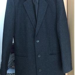 New Look Coat, Small size in excellent condion, like new.
