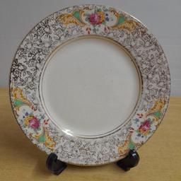 Pretty Gilded Tea Plate
Palissy China
16.5cm diameter
(Selling for a fraction of China Match price)

*Postage possible at buyer's expense with payment by PayPal please so buyer protection will apply