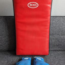- Strong Bag
- Multi Purpose
- 69cm Length
- 37cm Width
- 11cm Depth

- Free Gloves

Collection: Hammersmith

Questions? Get in touch