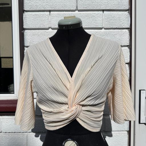 Buy & Sell South West London Norbury - South West London - Photos for Wrap over crop top blouse