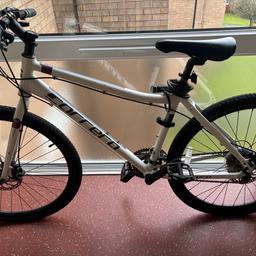 Carrera subway mountain bike really good condition , front and back disc breaks , good tyres 
Selling because of no use . You can buy it and ride it doesn’t need anything .