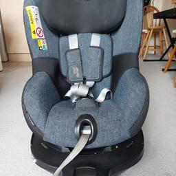 Car Seat Britax Romer - Dualfix M i-Size in very good condition as good as new - £260
3 months – 4 years	61 – 105 cm	18 Kg
New price £349
The DUALFIX M i-SIZE is a flexible follow on seat to any infant carrier – suitable for children from 61 to 105 cm tall. Thanks to the 360 degree rotation the seat can be used rearward and forward facing. Plus, if you turn the seat 90 degrees to the open car door, placing and harnessing your child is child’s play. The DUALFIX M i-SIZE will impress you with its great features, but also with its award-winning design – for a safe and stylish journey. (text copied from retailer website Britax Romer – you can find more info on the website)
Please google (britax dualfix m i-size car seat) to visit the britax website and then scroll down to watch a YouTube video about the car seat installation.
Alternatively search in YouTube this: britax dualfix m i-size car seat
And then watch the video DUALFIX M i-SIZE – How to fit, for 2:48 minutes.
