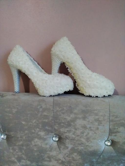 Buy & Sell Greater Manchester Bury - Photos for NEW WEDDING SHOES SZ 5