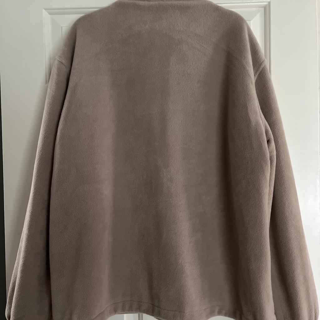 Beige ladies fleece jacket, with front zip and pockets, size Large by JBC Collection.
Worn a few times but has been washed and is still in great condition.
